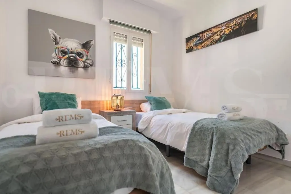 Sunny Apartment With Balcony & Swimming Pool By Rems Sitio de Calahonda