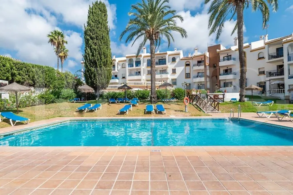 Sunny Apartment With Balcony & Swimming Pool By Rems Sitio de Calahonda