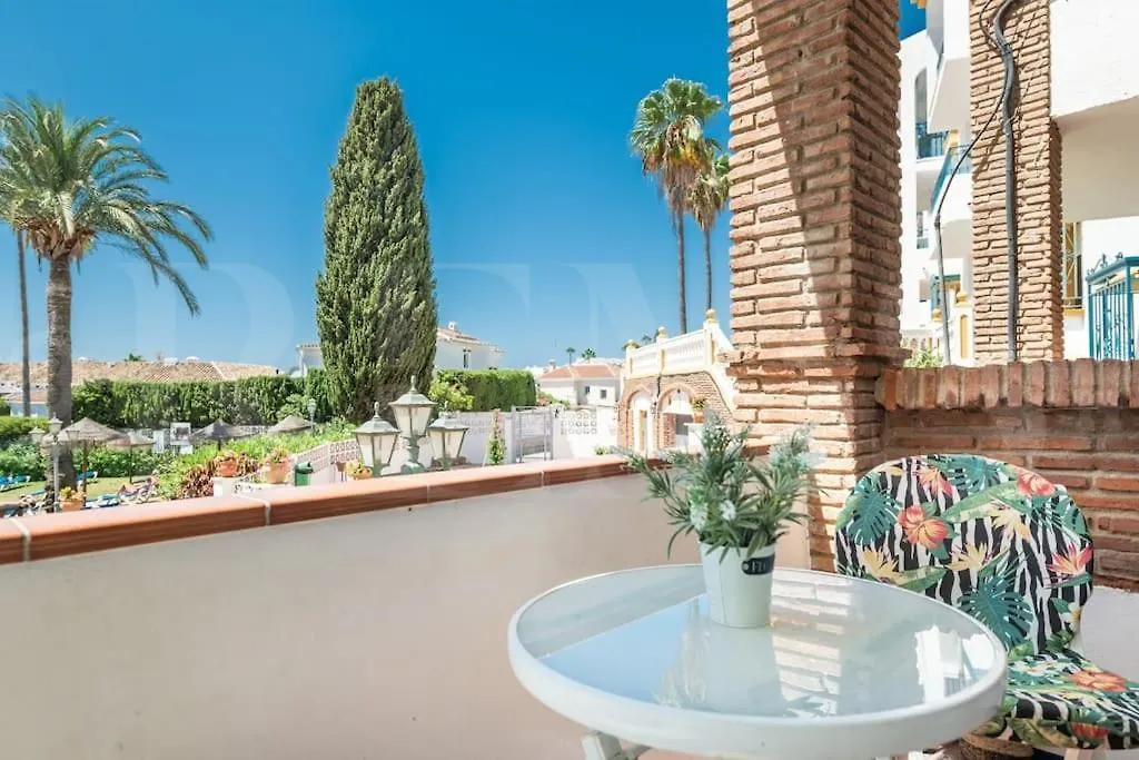 Sunny Apartment With Balcony & Swimming Pool By Rems Sitio de Calahonda